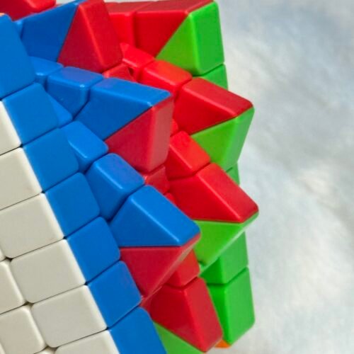 Cubeskool MoYu 7x7 Speed Cube Stickerless-3