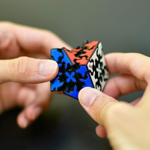QY Toys GEAR KEY CHAIN 3x3 Gear Cube - Image 2